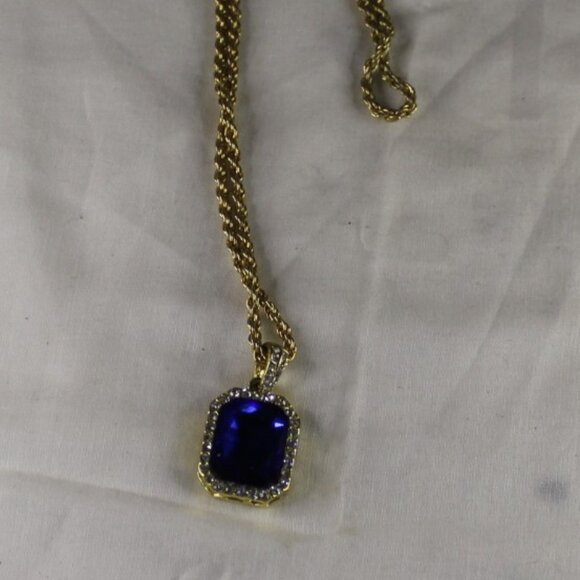 Necklace  -032 - Picture 1 of 1